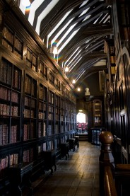 Chethams_library_interior